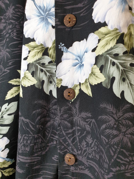 Camisa Hawaii Negra con Flores Blancas L