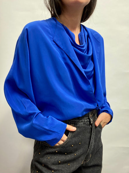 Blusa Cuello Fluido Color Azulón / Talla M-L