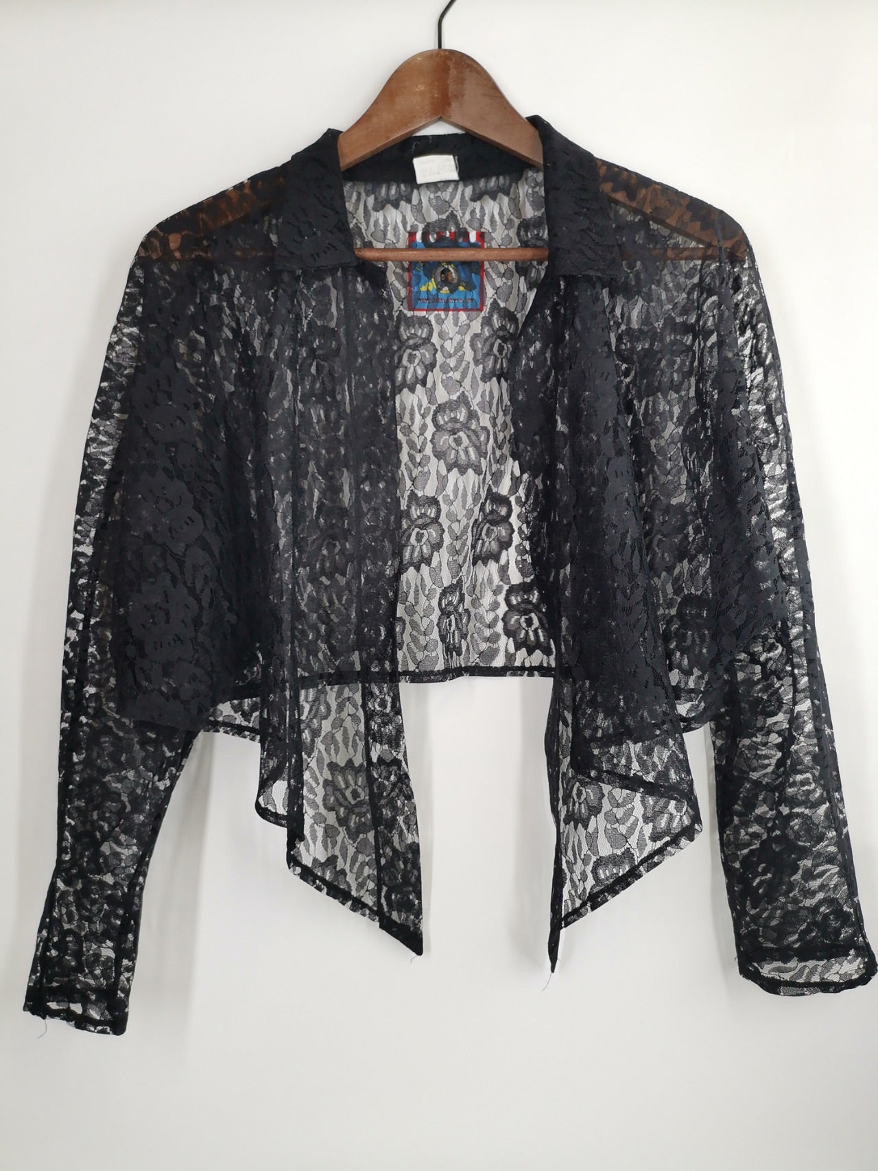 Blusa Crop Top de Encaje Negro / Talla S-M